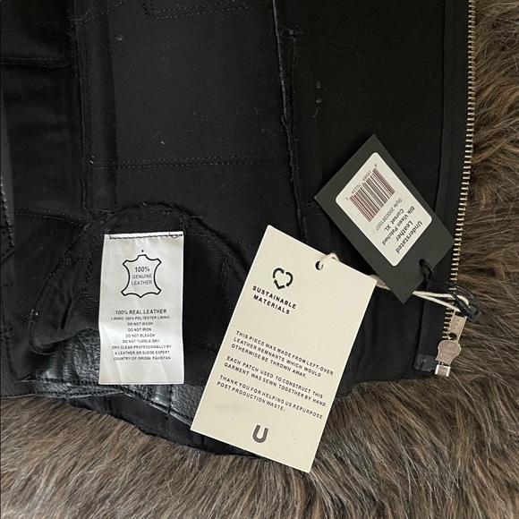 Understated Leather Vixon Patched Corset Top - Picture 6 of 6